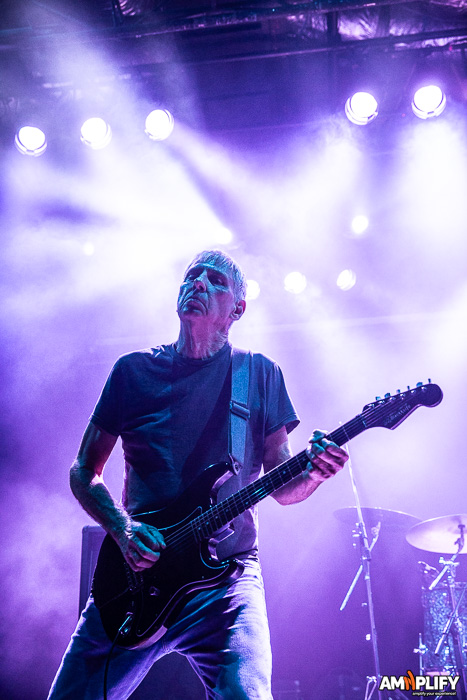 BLACK FLAG