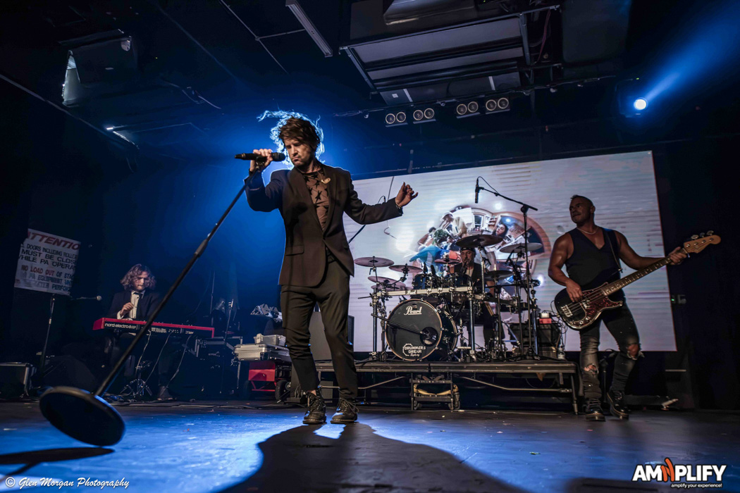 DON'T CHANGE ULTIMATE INXS