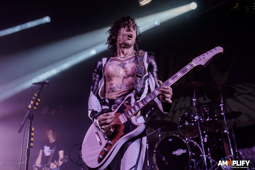 THE DARKNESS
