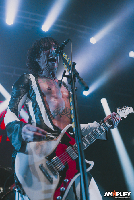 THE DARKNESS