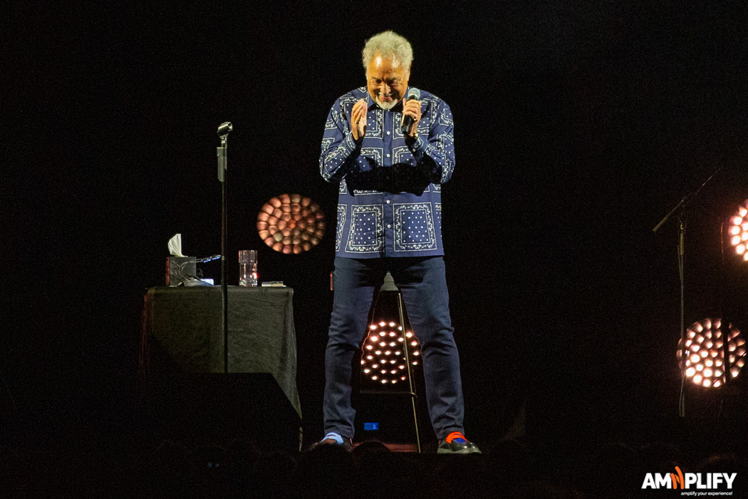 TOM JONES
