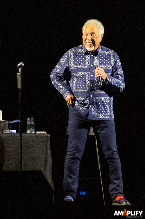 TOM JONES