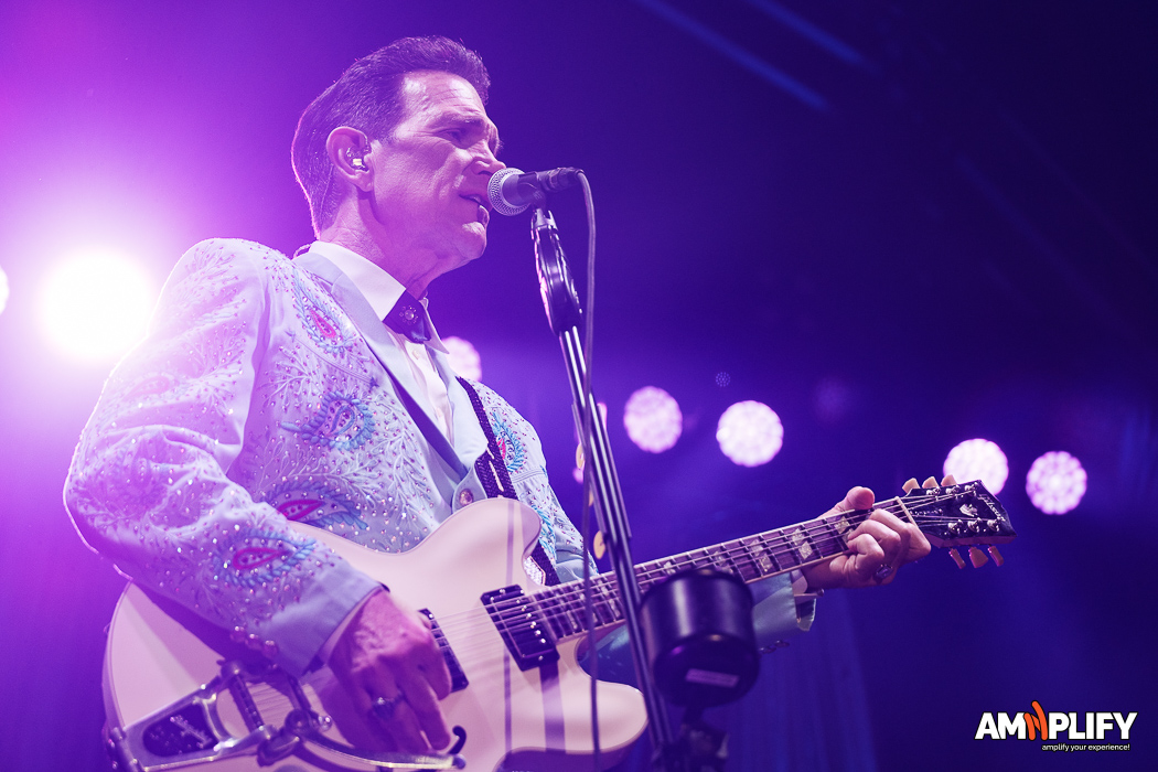 Chris Isaak