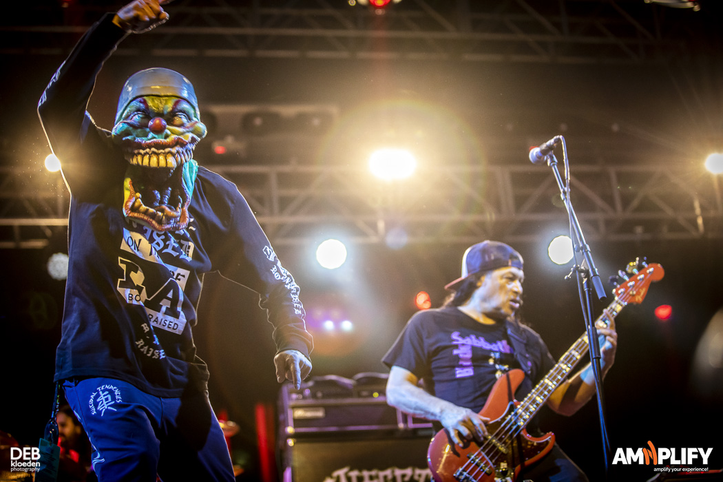 Infectious Grooves