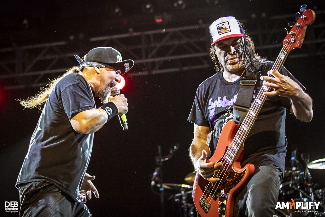 Infectious Grooves